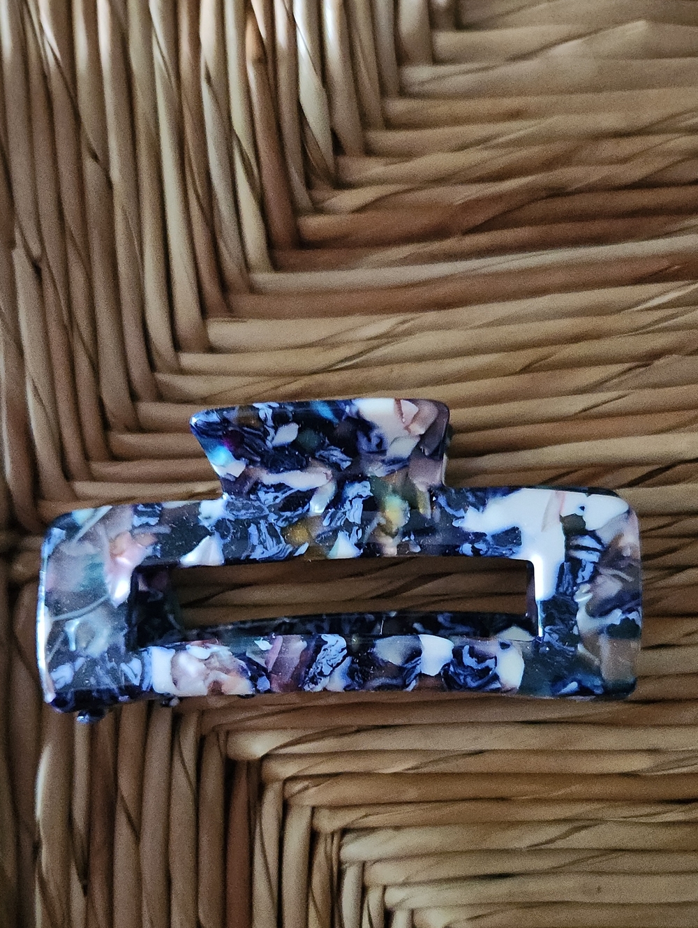 NWOT Acetate Hair Clip 4 inches